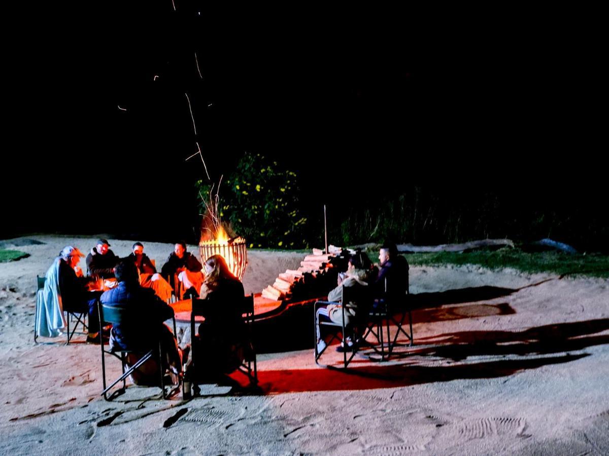 Lions Rock Rapids - Lodge Хейзивю Екстериор снимка