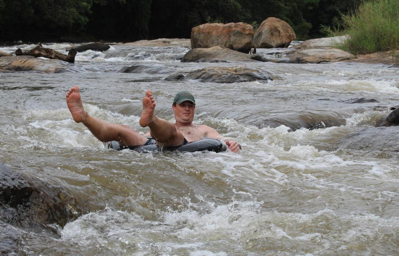 Lions Rock Rapids - Lodge Хейзивю Екстериор снимка
